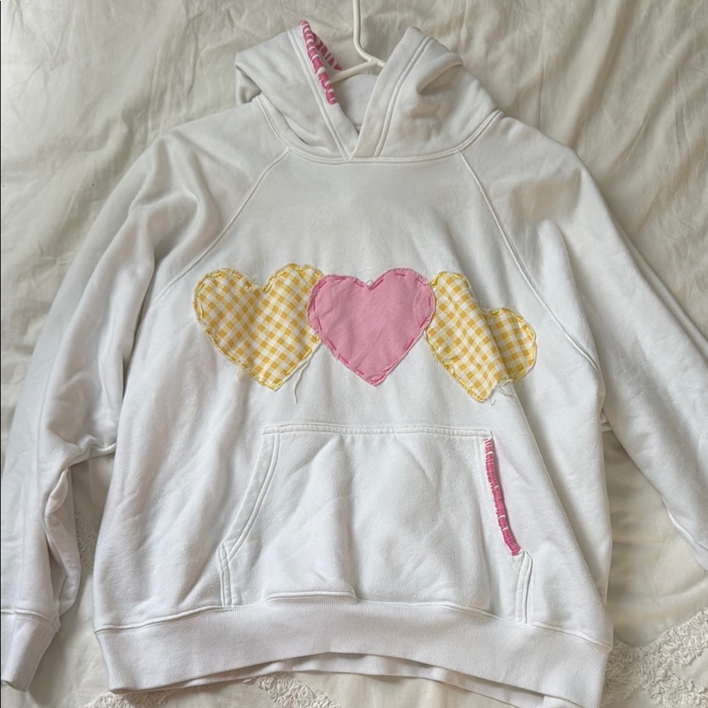 Aritzia White heart hoodie